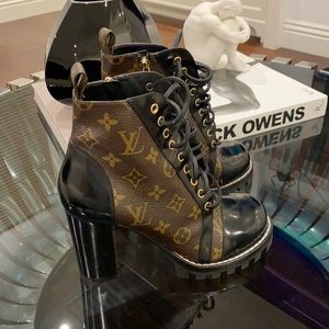Louis Vuitton Star Trail Bootie 39